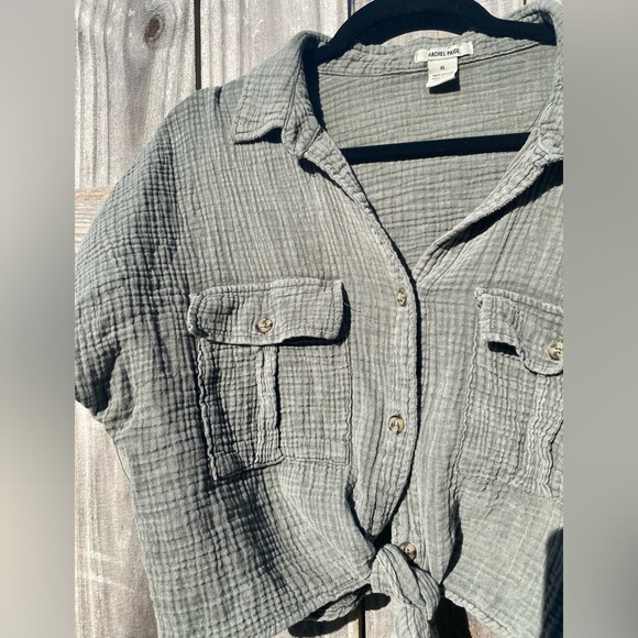 Rachel Paige Green Button-Up Crop Top - Picture 5 of 7